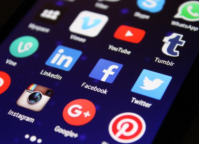 AI, marketing, assistant, content, social, media