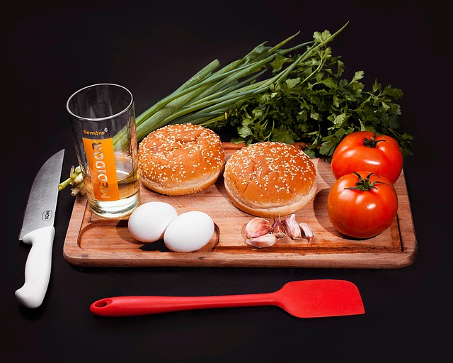 salad,sandwich,korean food,beer,wine,meal