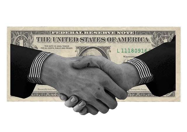 leasing-buying-equipment-cost-ownership-640x480-40086899.jpeg