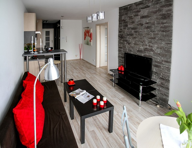 rental-tenant-landlord-apartment-damage-640x480-96127085.jpeg