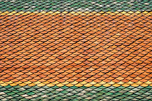 roofline,roof,shingle roof,tile roof,