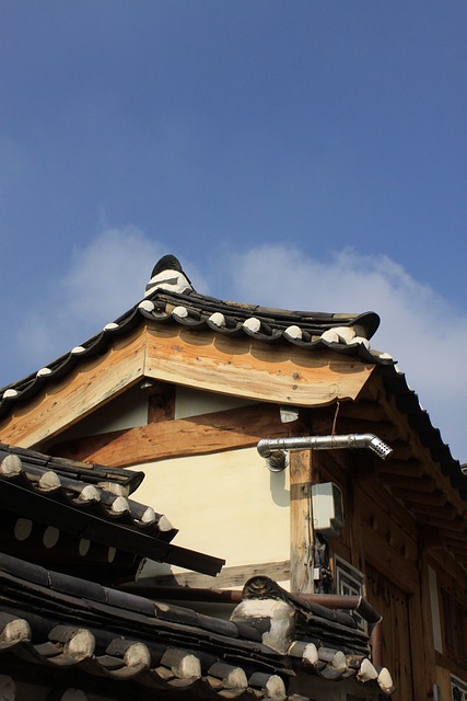 rooflineroofshingle-rooftile-roof-640x480-75326901.jpeg