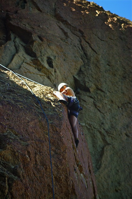 adventure-hiking-climbing-rafting-biking-640x480-842774.jpeg