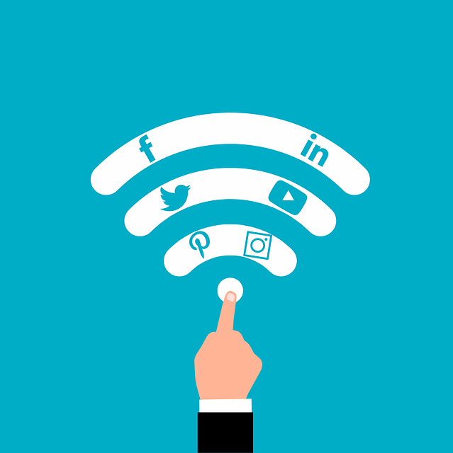 ai-marketing-assistant-content-social-me-640x480-38285616.png