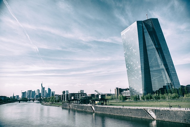 bankfinance-640x480-78665345.jpeg
