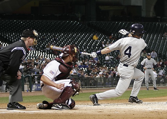 baseball-oregon-ducks-oregon-team-field-640x480-67835661.jpeg