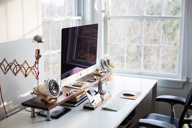 business-office-commercial-building-work-640x480-49886240.jpeg