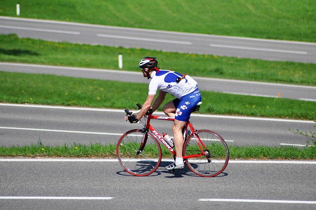 cycling-bike-trail-nature-road-adventure-640x480-67683282.jpeg