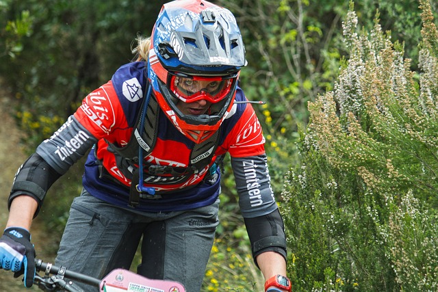 cycling-biking-trails-roads-bike-adventu-640x480-49368635.jpeg