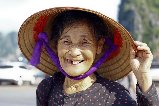 dentistsmilewhite-teeth-640x480-28539878.jpeg