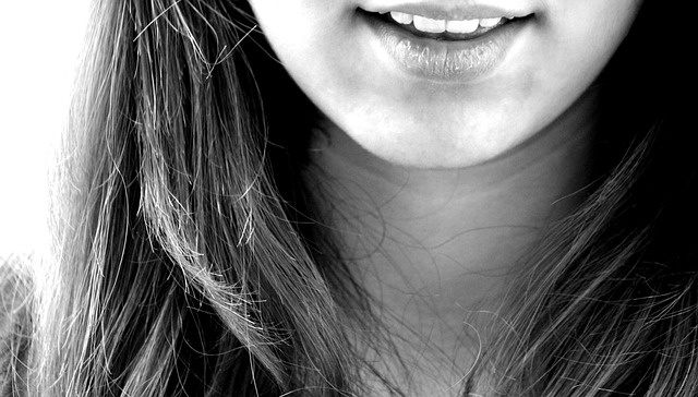 dentistsmilewhite-teeth-640x480-29354020.jpeg
