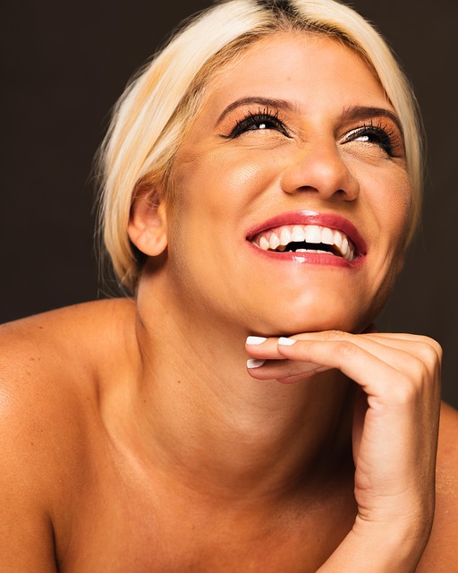 dentistsmilewhite-teeth-640x480-35458574.jpeg