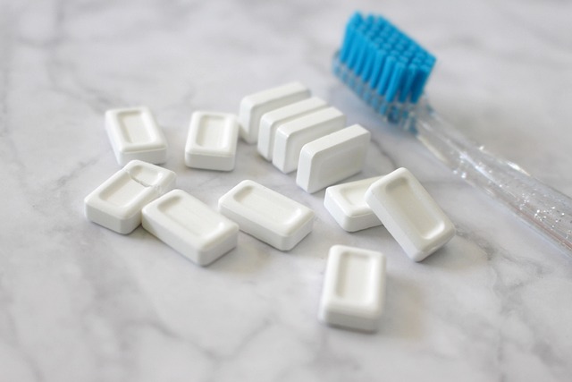 dentistsmilewhite-teeth-640x480-42370403.jpeg