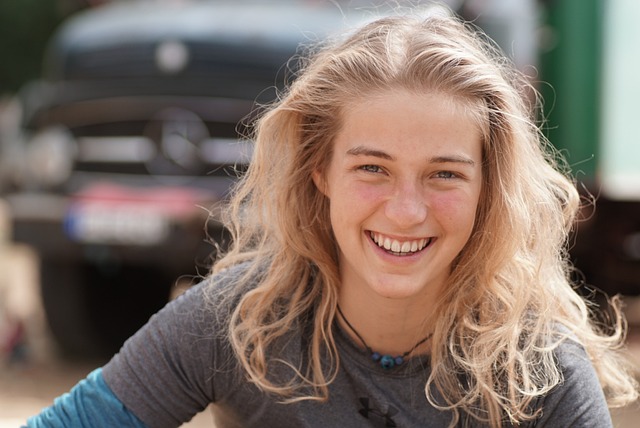 dentistsmilewhite-teeth-640x480-43665399.jpeg