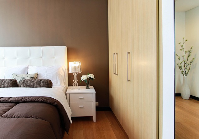 electrician,electric lights,lights,lamp,thermostat