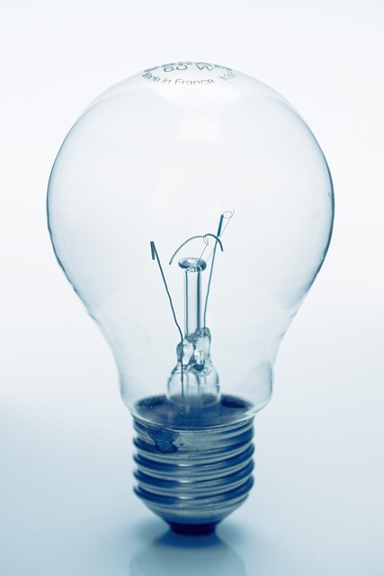 electricianelectric-lightslightslampther-640x480-23156362.jpeg