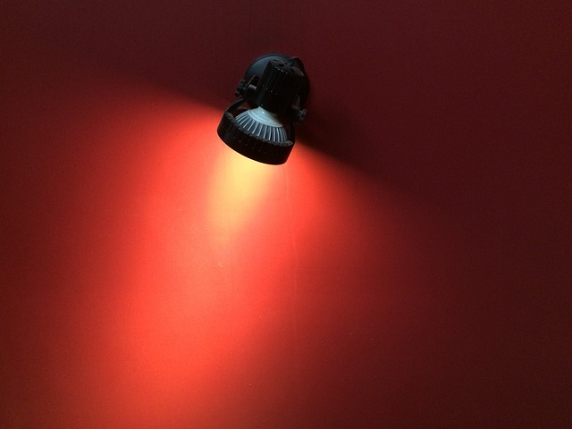 electricianelectric-lightslightslampther-640x480-35440191.jpeg
