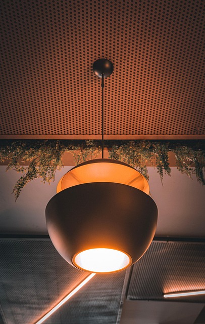 electricianelectric-lightslightslampther-640x480-86065729.jpeg
