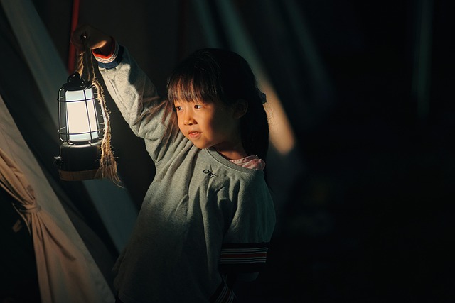 electricianelectric-lightslightslampther-640x480-87420157.jpeg