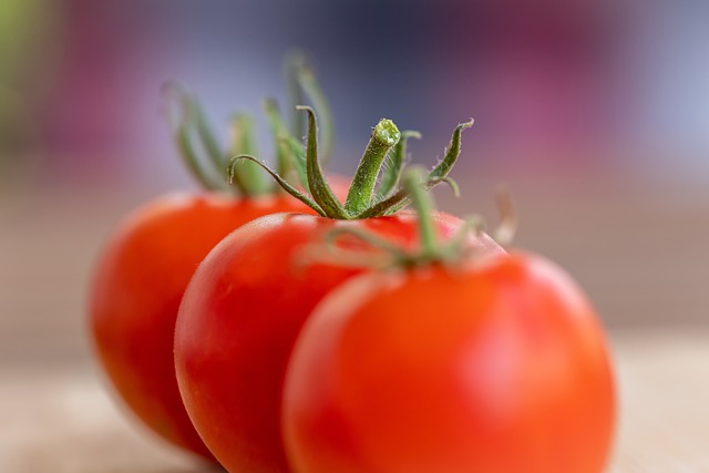 farmers-market-produce-vegetables-fresh-640x480-54869678.jpeg