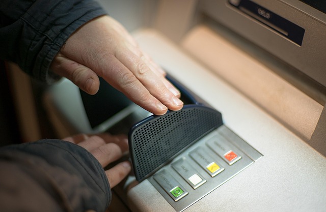 finance-screening-compliance-security-fr-640x480-36856033.jpeg