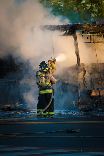 firefighter-hazmat-training-tanker-emerg-640x480-16615957.jpeg