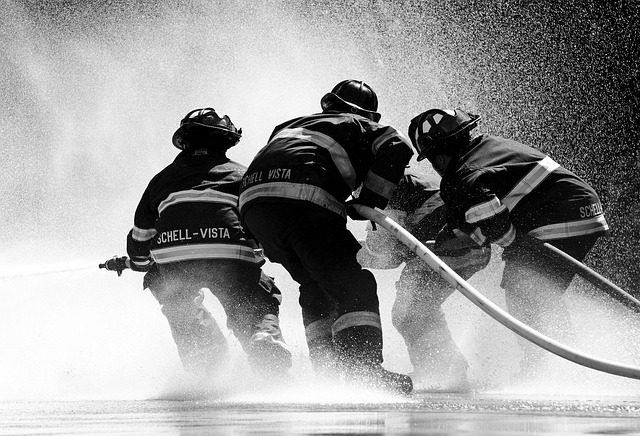 firefighter-hazmat-training-tanker-emerg-640x480-50288373.jpeg