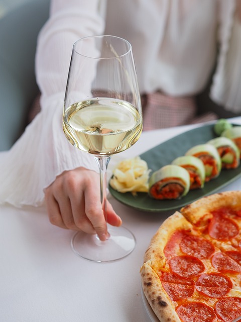 food-trucksaladsandwichitalian-foodbeerw-640x480-33932364.jpeg