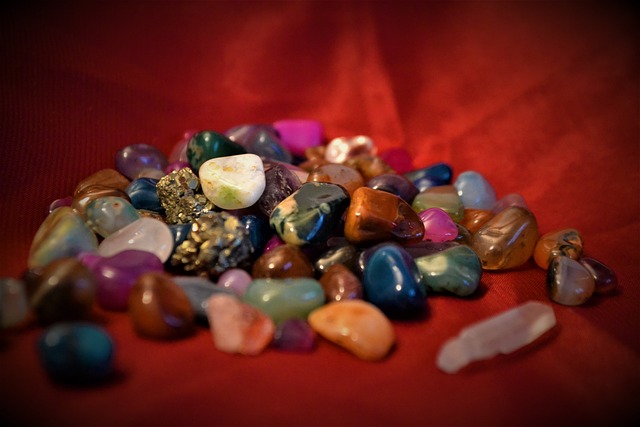 hidden, secret, gems, trails, gardens, art
