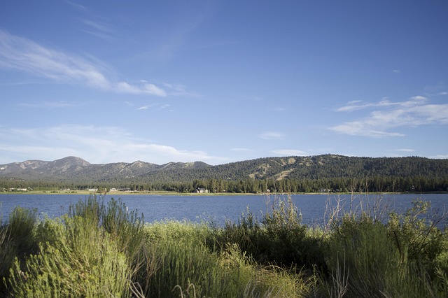 hiking-nature-trails-forest-mountains-ad-640x480-58080704.jpeg