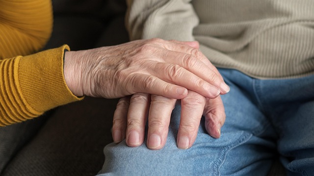 home, care, Eugene, Oregon, seniors, healthcare