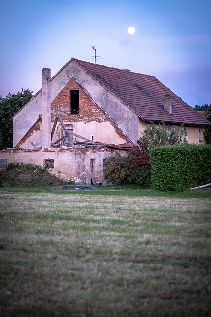 homesteads