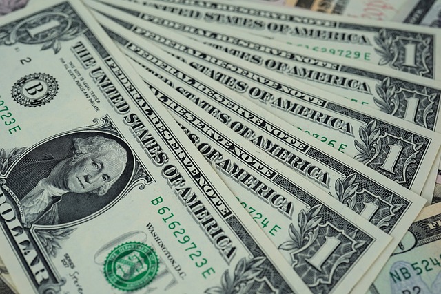 invoices, cash, finance, liquidity, business, funding