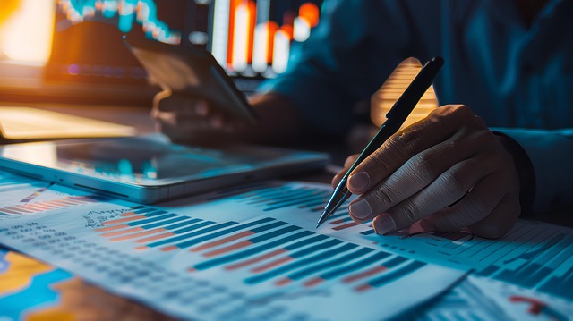 invoices, cash, finance, liquidity, business, funding