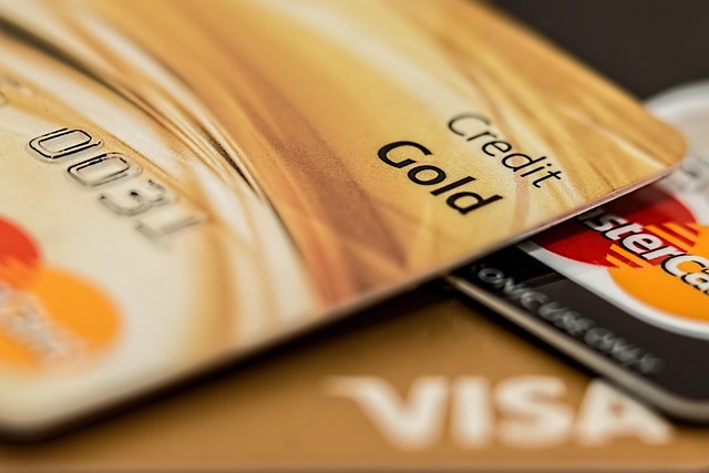 lender-finance-business-credit-negotiati-640x480-31324288.jpeg