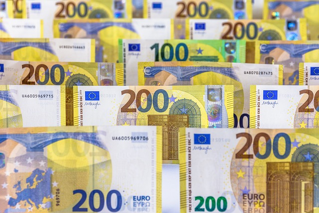 lending-peer-to-peer-business-funding-en-640x480-72676005.jpeg