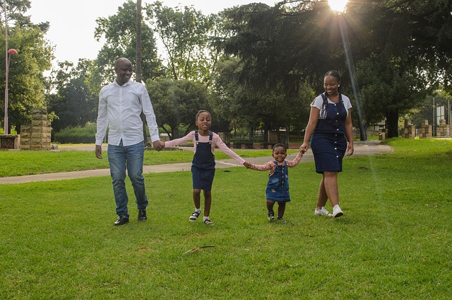 parks-nature-family-trails-picnic-playgr-640x480-80583383.jpeg