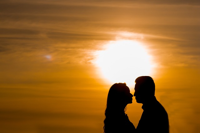 peopleyoung-manyoung-womancouple-640x480-2733438.jpeg