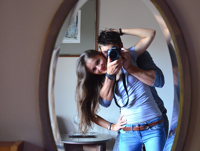 peopleyoung-manyoung-womancouple-640x480-69791659.jpeg