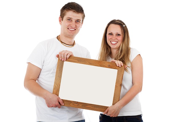 peopleyoung-manyoung-womancouple-640x480-93254507.jpeg
