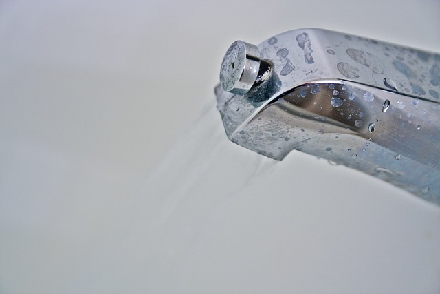 plumbing-leaks-faucets-drains-water-heat-640x480-82266632.jpeg