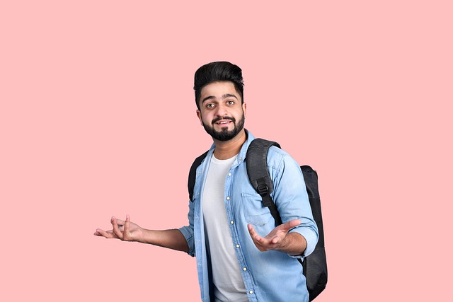 privacy-social-life-student-living-space-640x480-49749398.jpeg