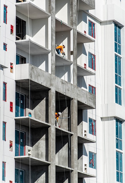real-estate-screening-agents-safety-veri-640x480-75654828.jpeg