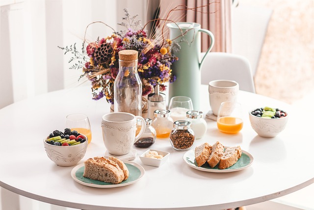 restaurants-dining-cuisine-food-brunch-v-640x480-3942647.jpeg
