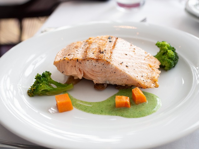 restaurants-dining-cuisine-food-brunch-v-640x480-58528758.jpeg