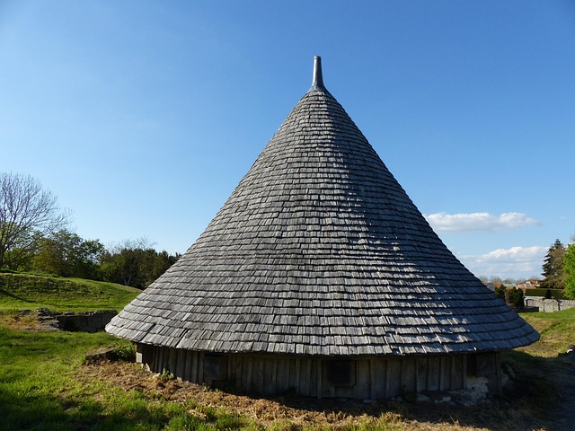 rooflineroofshingle-rooftile-roof-640x480-50833115.jpeg