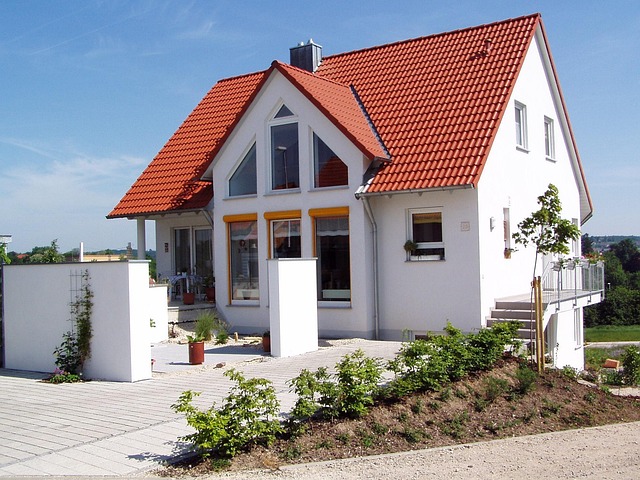 roofline,roof,shingle roof,tile roof,