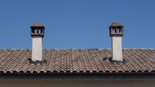 roofline,roof,shingle roof,tile roof,