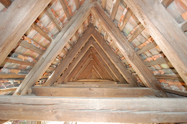 rooflineroofshingle-rooftile-roof-640x480-89242299.jpeg