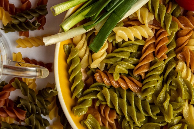 saladsandwichasian-foodbeerwinemeal-640x480-94545606.jpeg